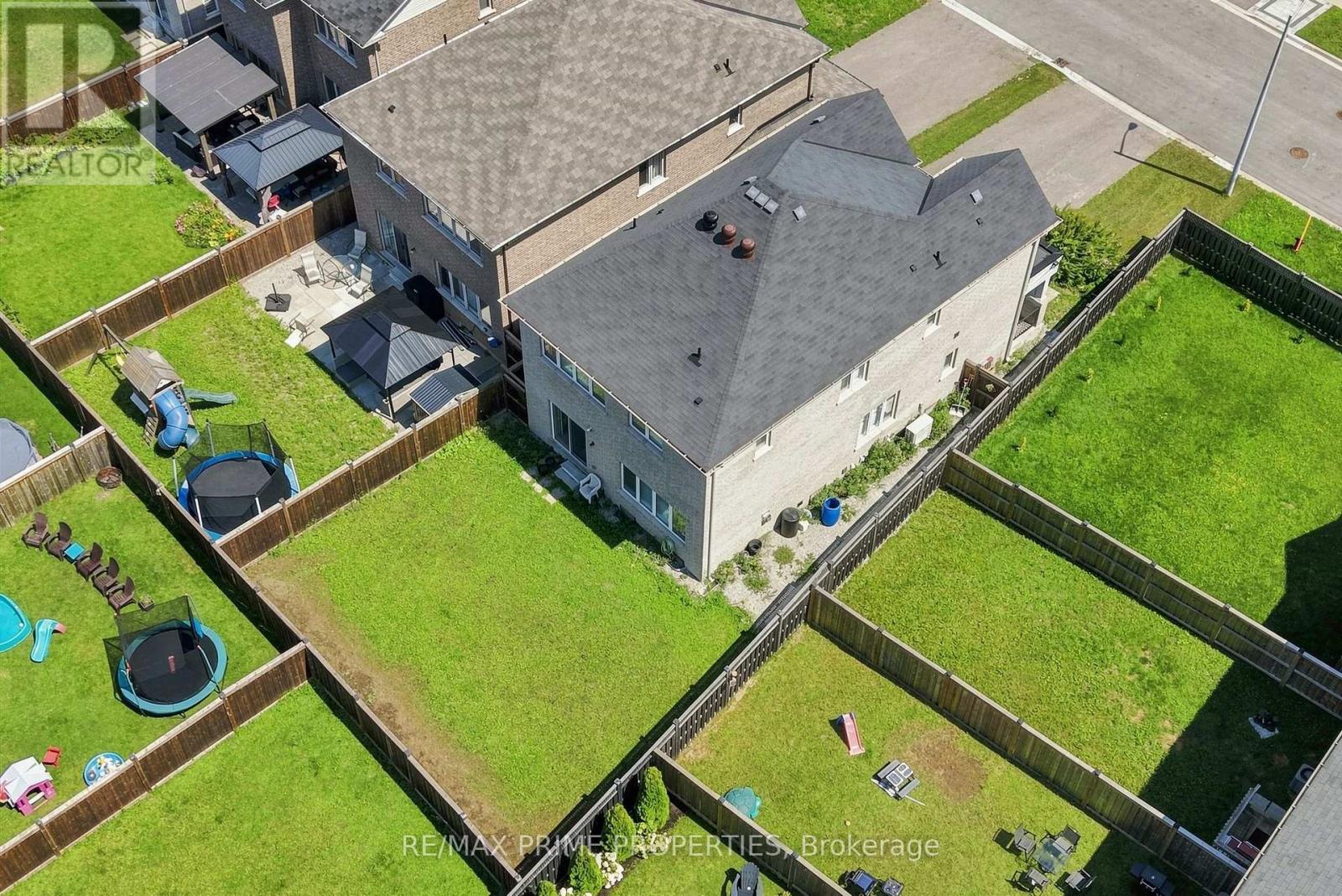 1469 FARROW CRESCENT - 34