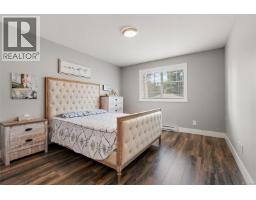 1040 Jenkins Ave, Langford, BC V9B2N7 Photo 18