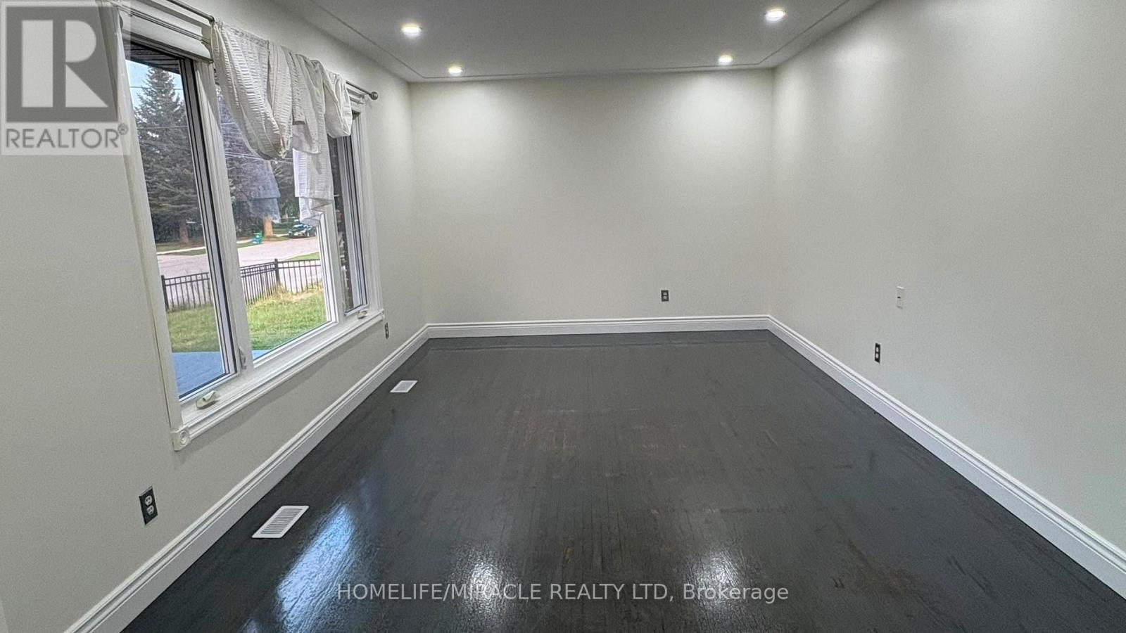 161 KIPLING AVENUE - Image 10