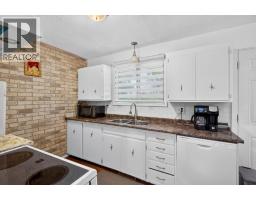 Living room - 1904 22nd Street, Vernon, BC V1T7G2 Photo 9