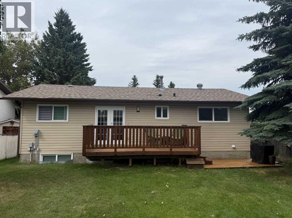 4412 45 Avenue - Photo 39