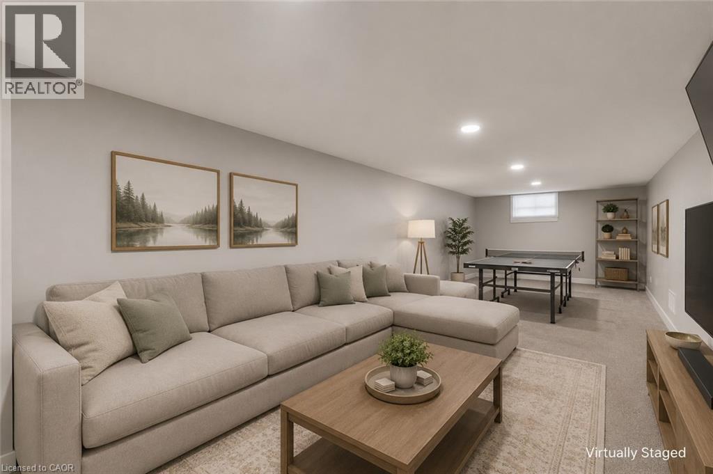 158 LAURENTIAN Drive N - Image 35