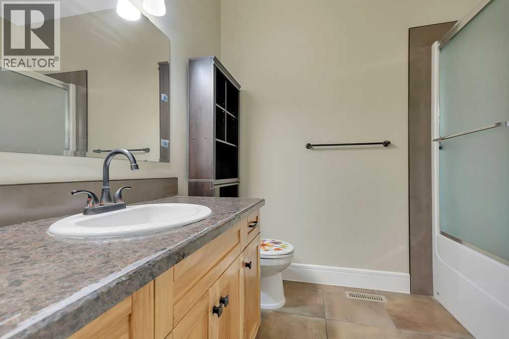 5524 35 Street - Image 21