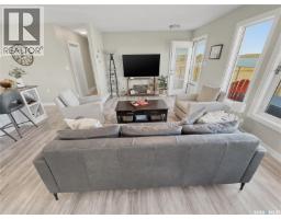 Family room - 214 Hillcrest Place, Lac Pelletier, SK S0N2Y0 Photo 8