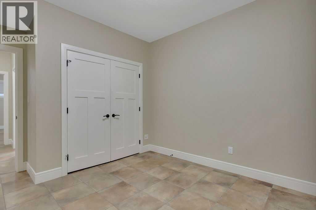 5524 35 Street - Image 32