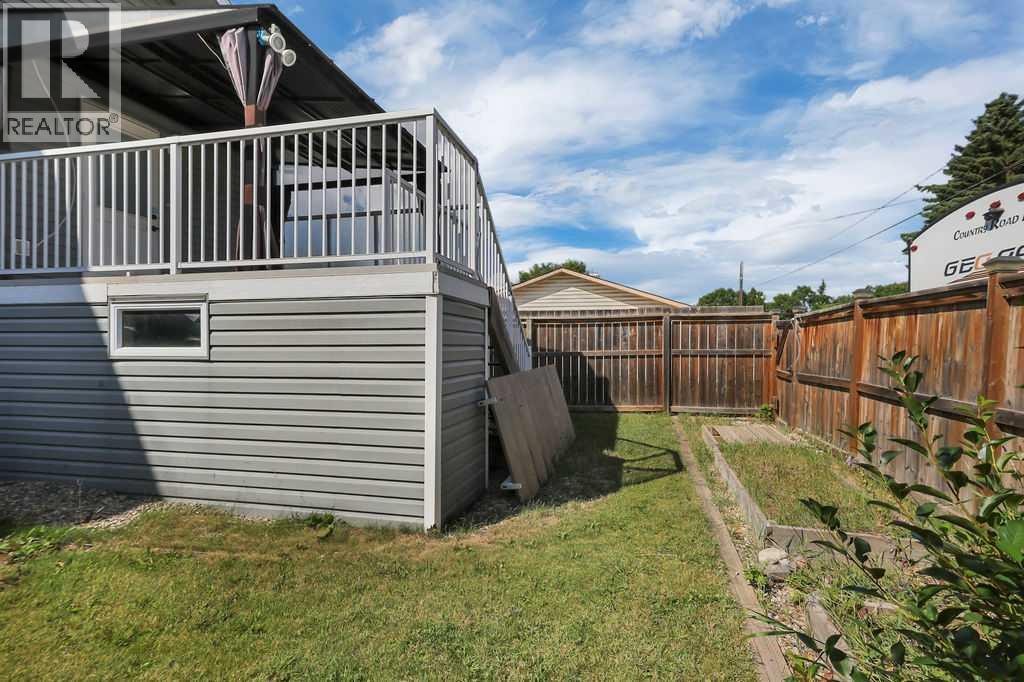 5524 35 Street - Image 40