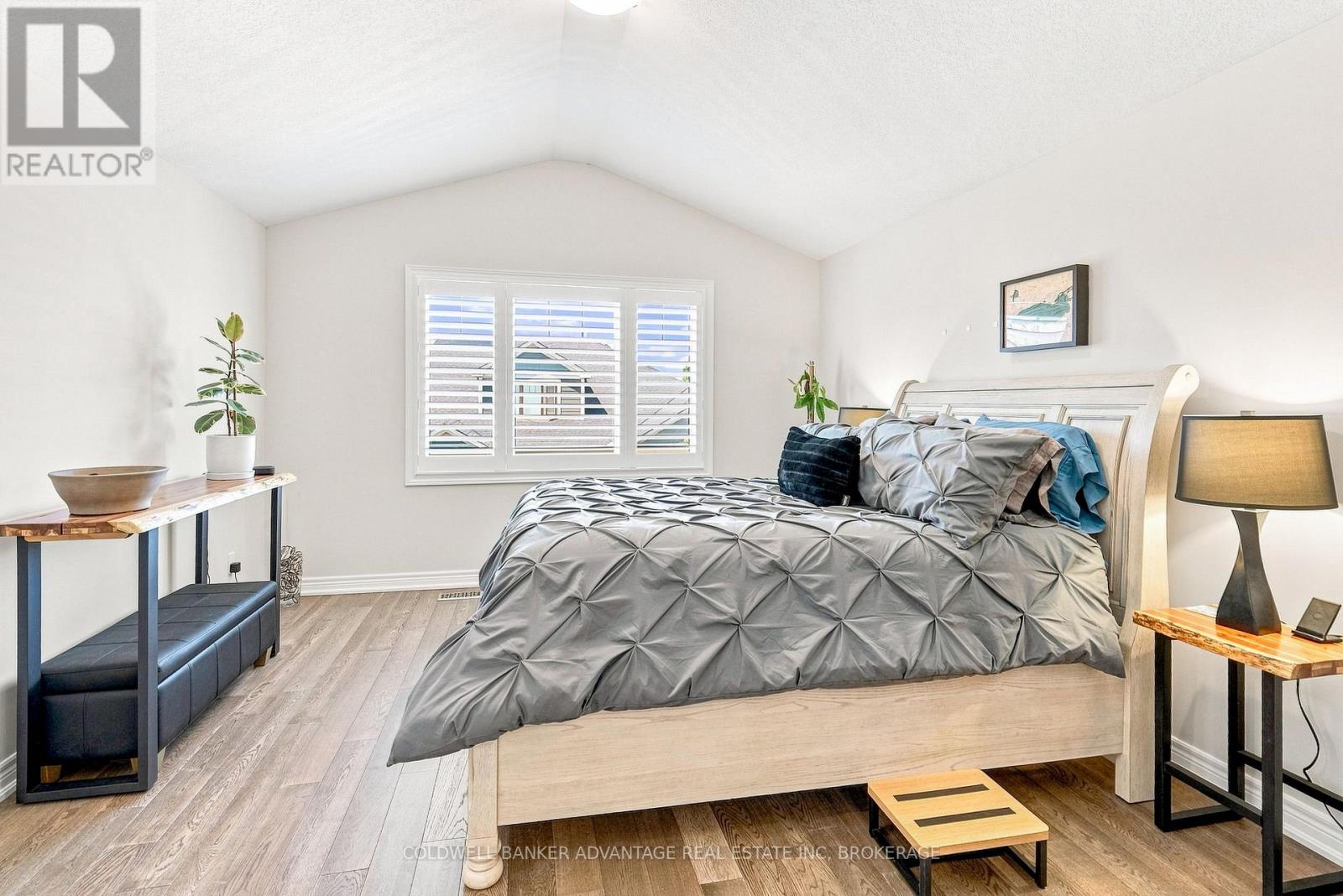 11 DANDURAND COURT - 20