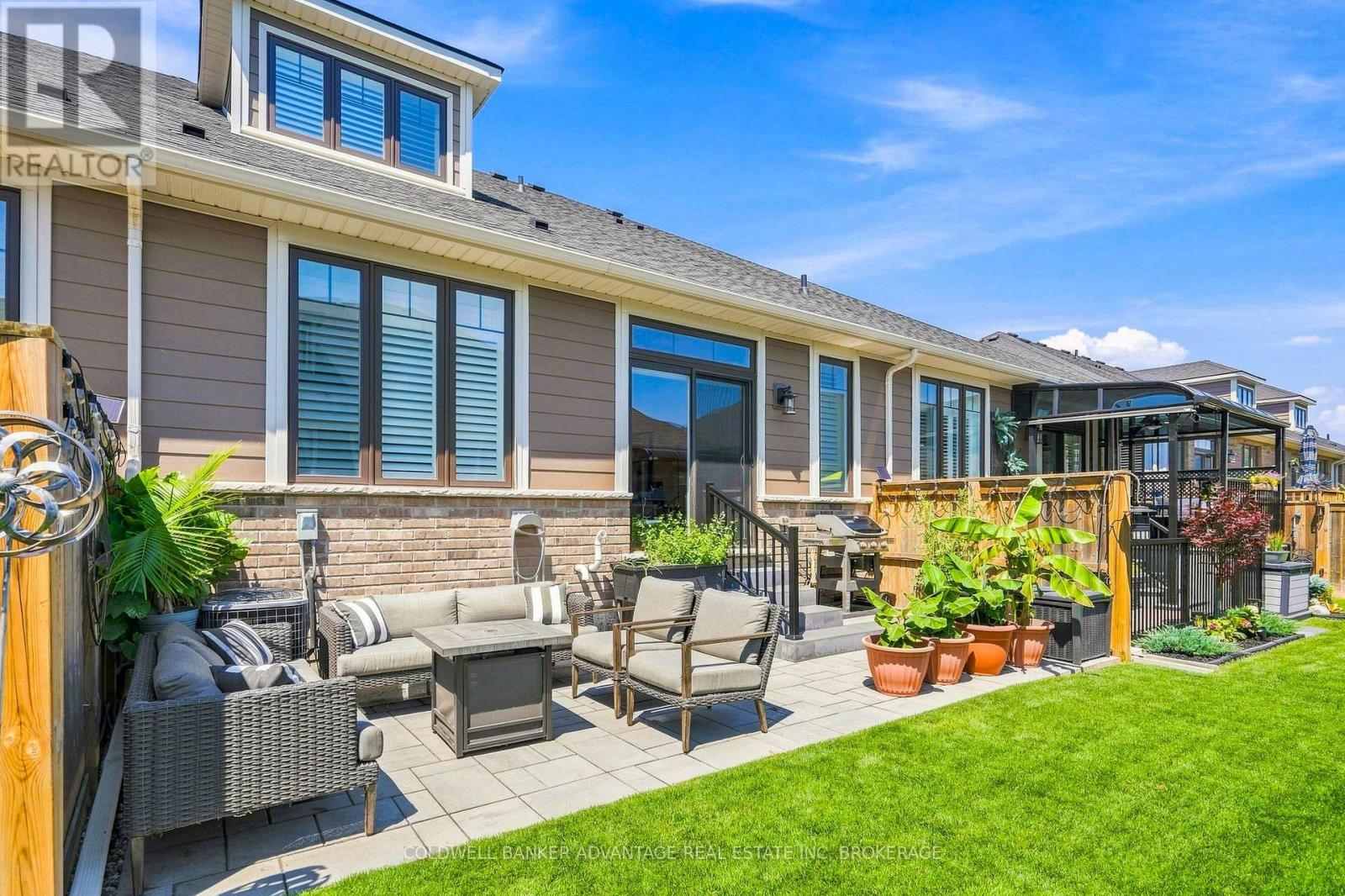 11 DANDURAND COURT - 30