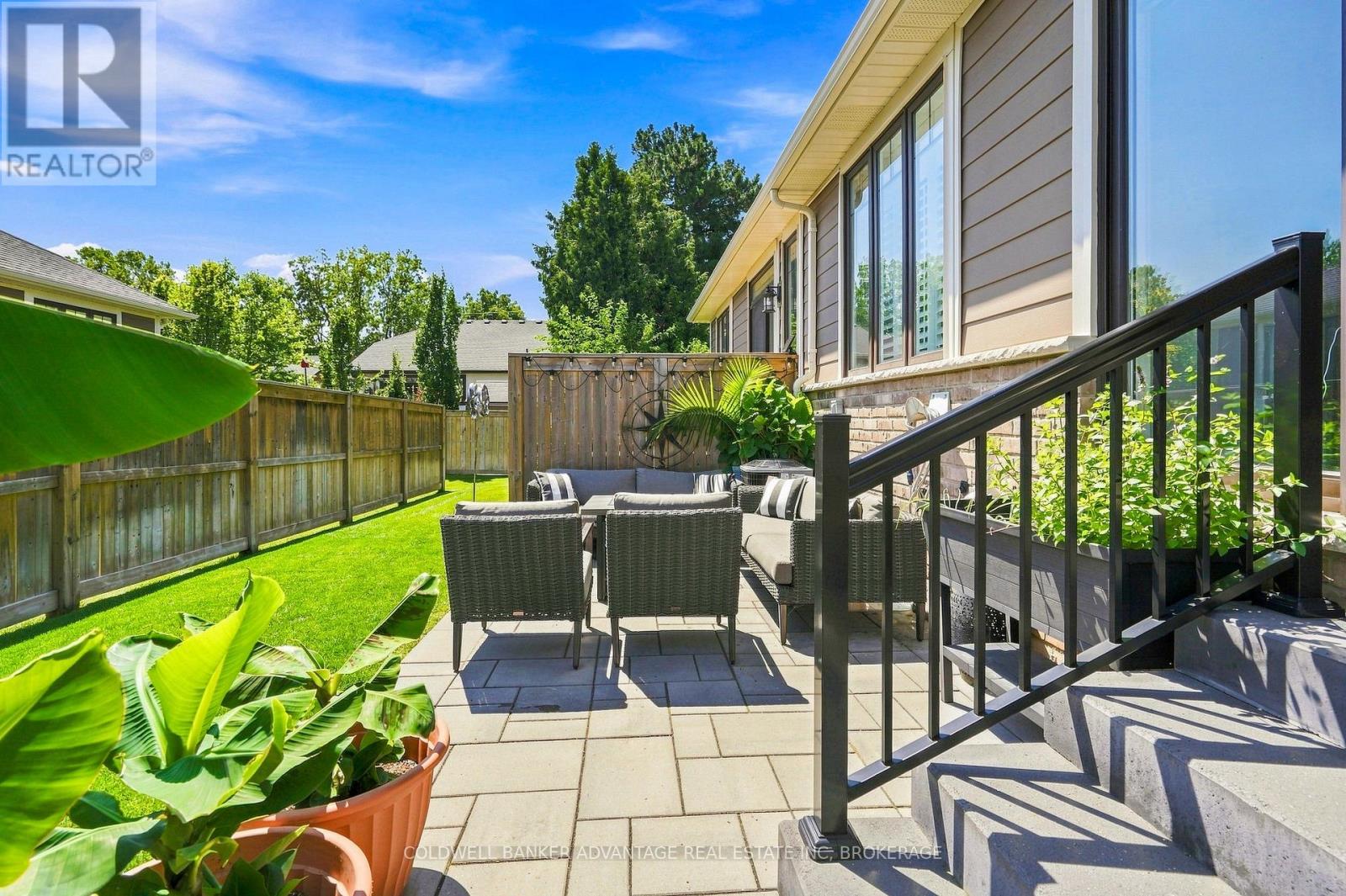 11 DANDURAND COURT - Image 32