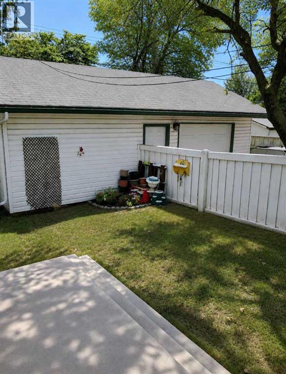 8621 100 Street - Image 3