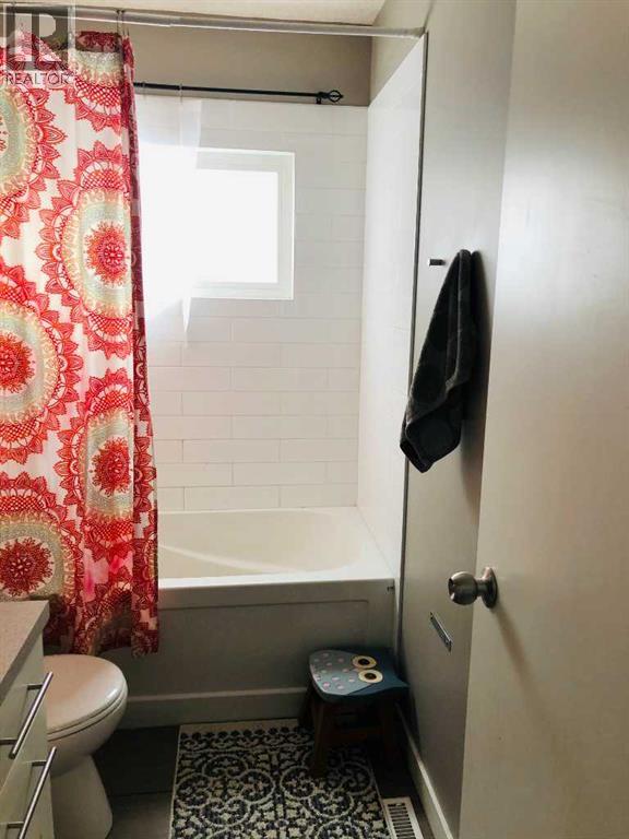 8621 100 Street - Image 7