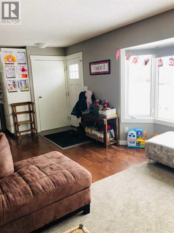 8621 100 Street - Image 4