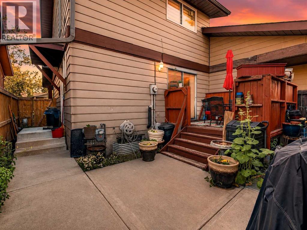4726 44 Avenue NE - 49
