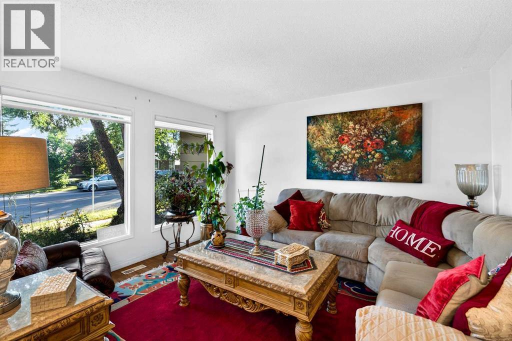 4726 44 Avenue NE - 5