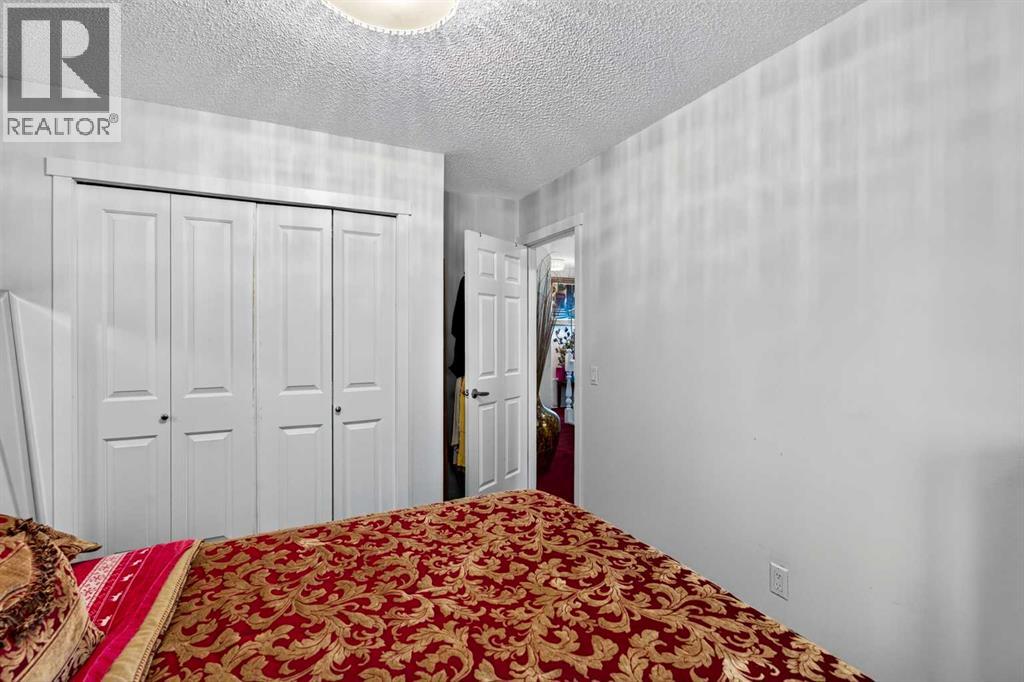 4726 44 Avenue NE - 25