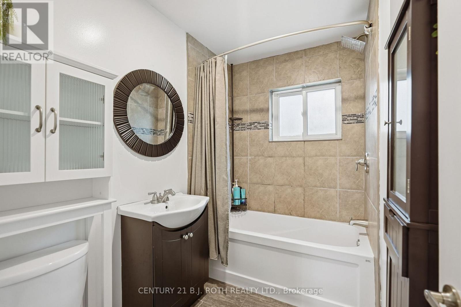 3408 CORONATION AVENUE - Image 13