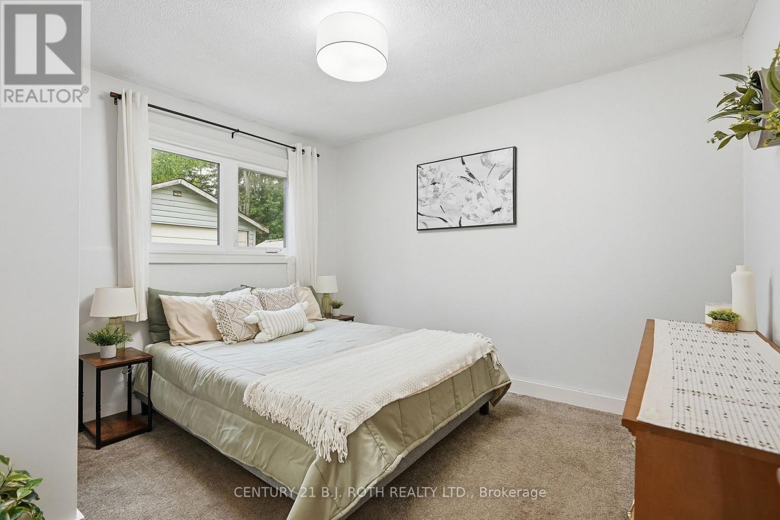 3408 CORONATION AVENUE - Image 11