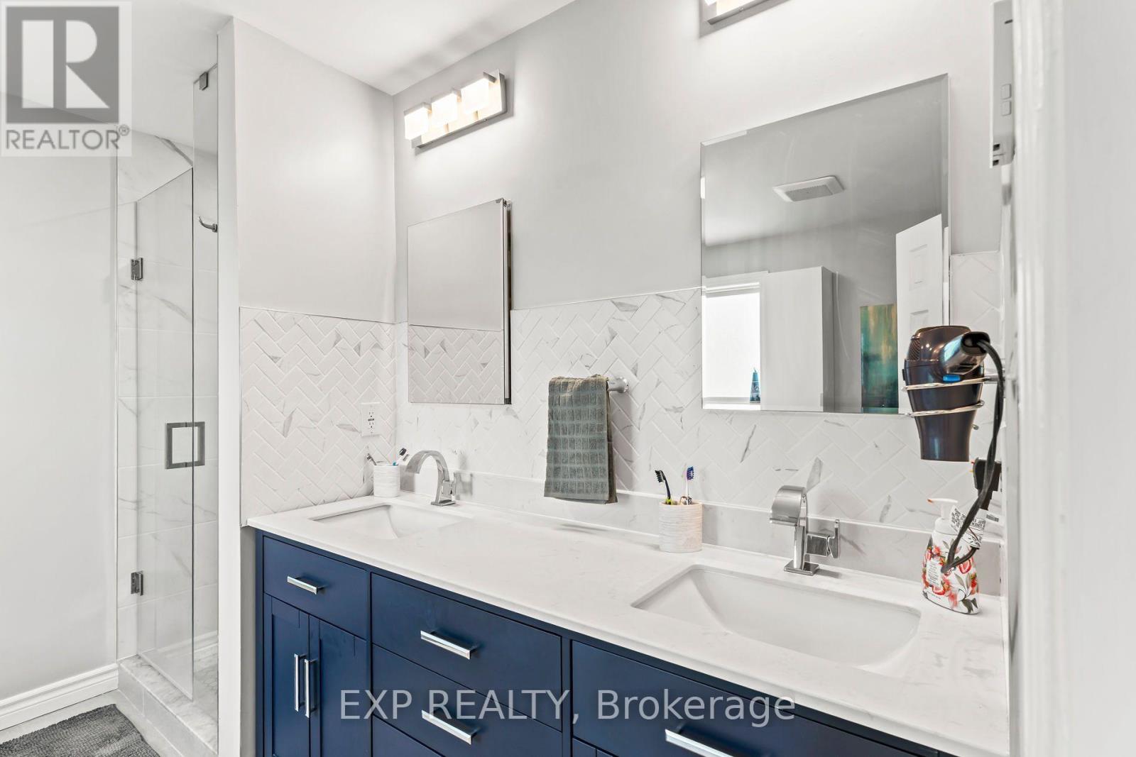 6192 DUFORD DRIVE - 32