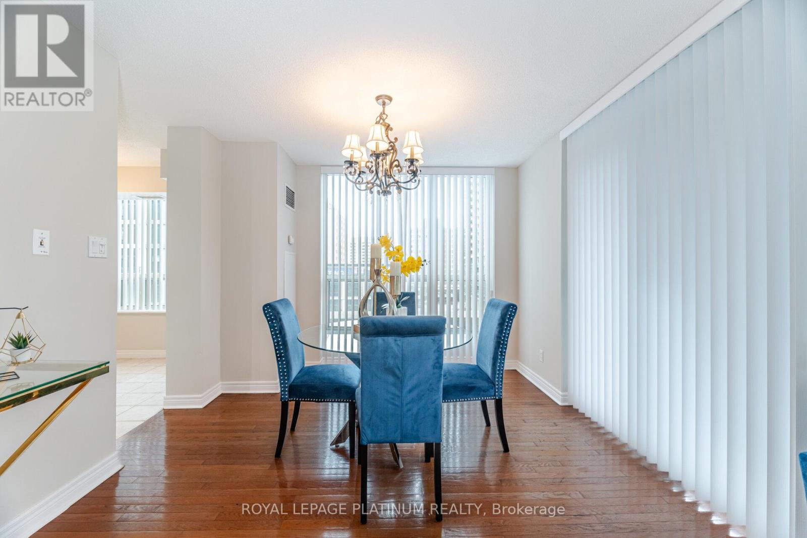 #703 156 ENFIELD PLACE - 10