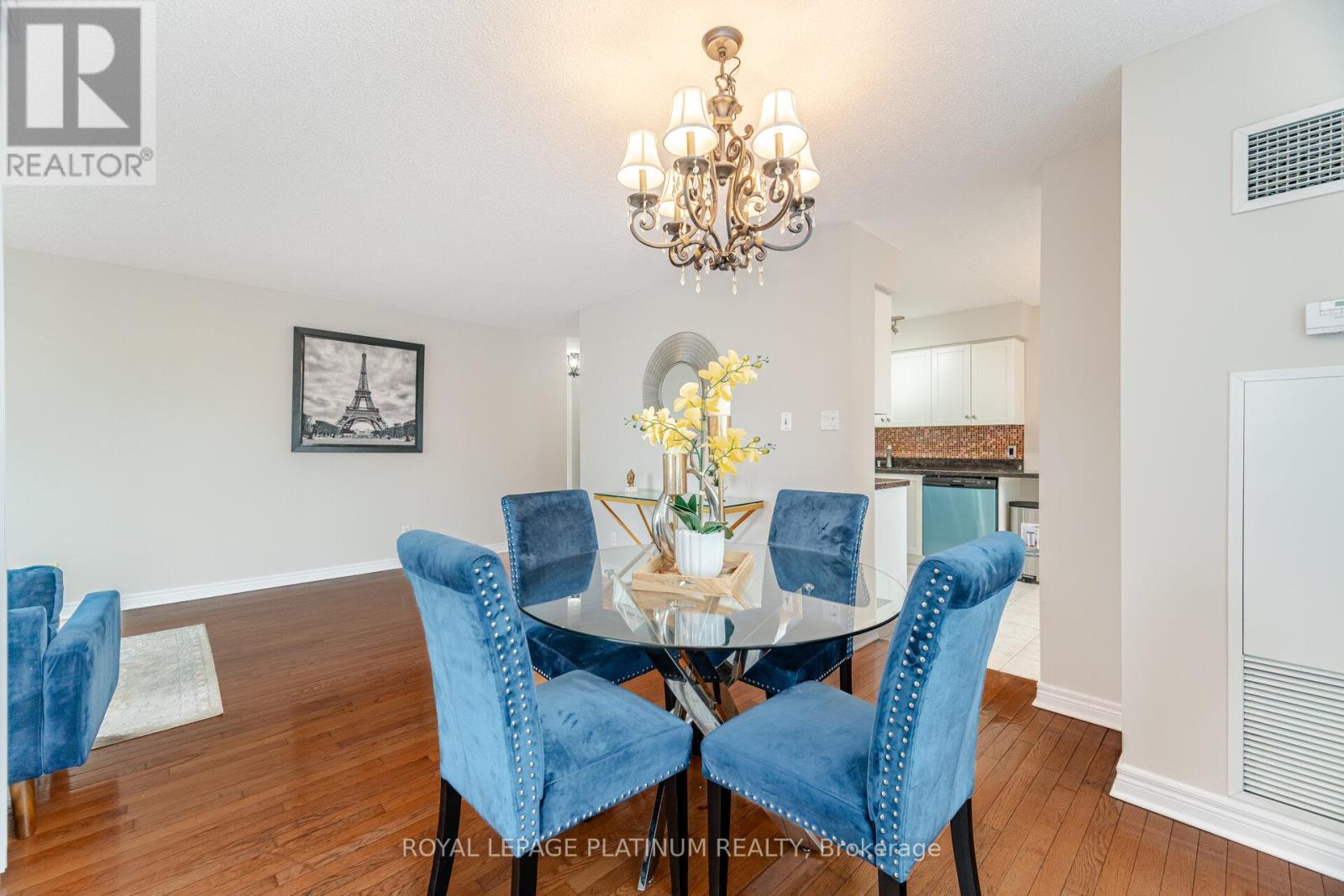 #703 156 ENFIELD PLACE - 12