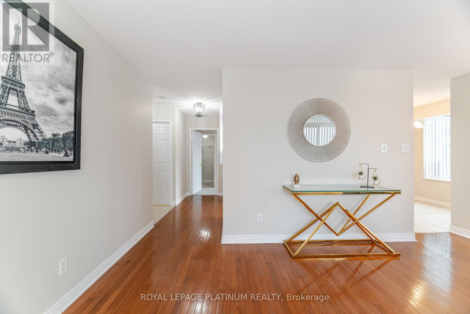 #703 156 ENFIELD PLACE - 16