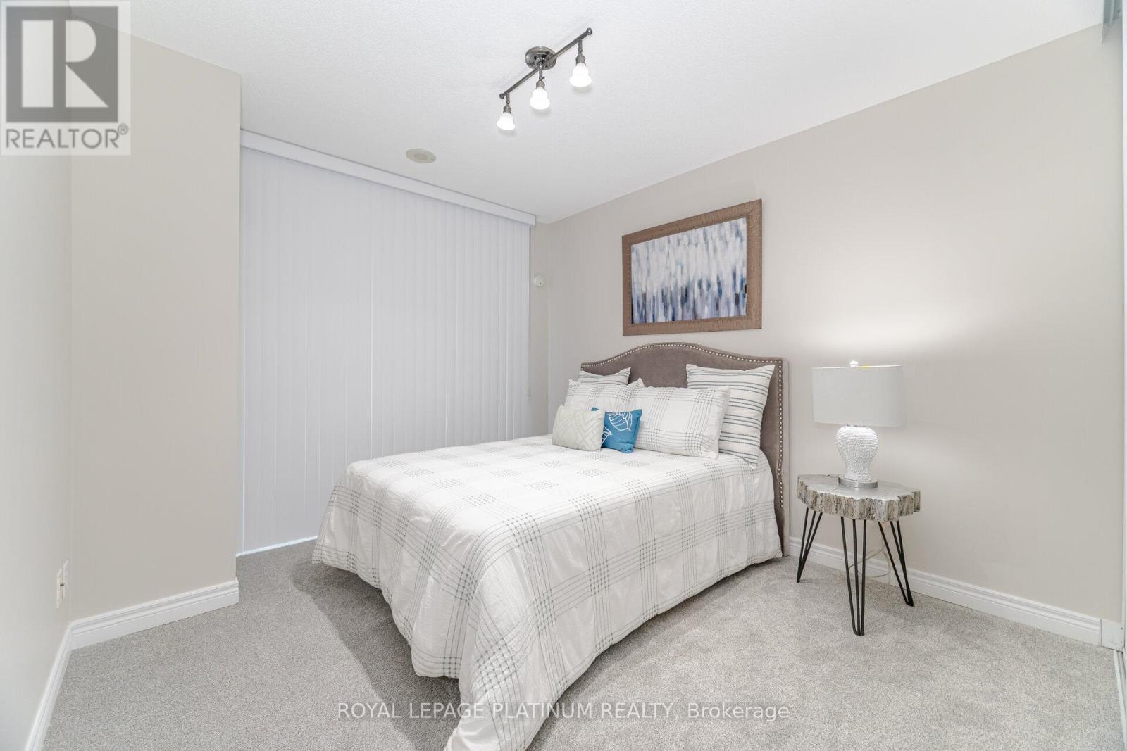 #703 156 ENFIELD PLACE - 21
