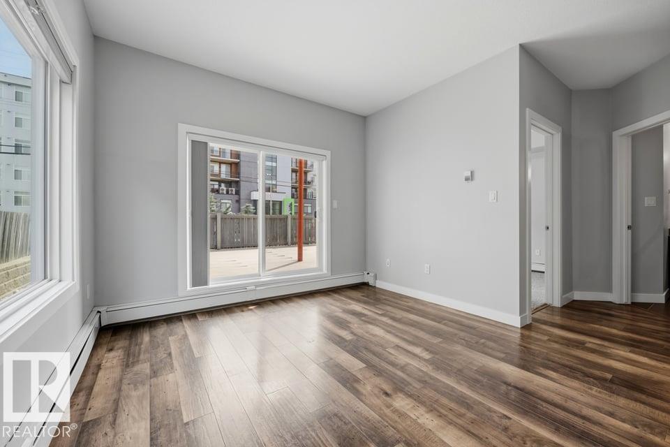 #105 10611 117 ST NW - 12