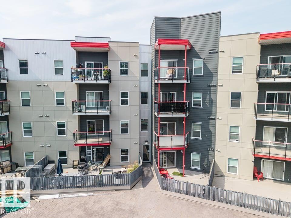 #105 10611 117 ST NW - 1