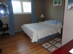 156 Railroad Avenue E, Morris, MB R0G1K0 Photo 37