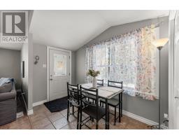 Living room - 5 Hunters Run Lane, Laurentian Hills, ON K0J1J0 Photo 6