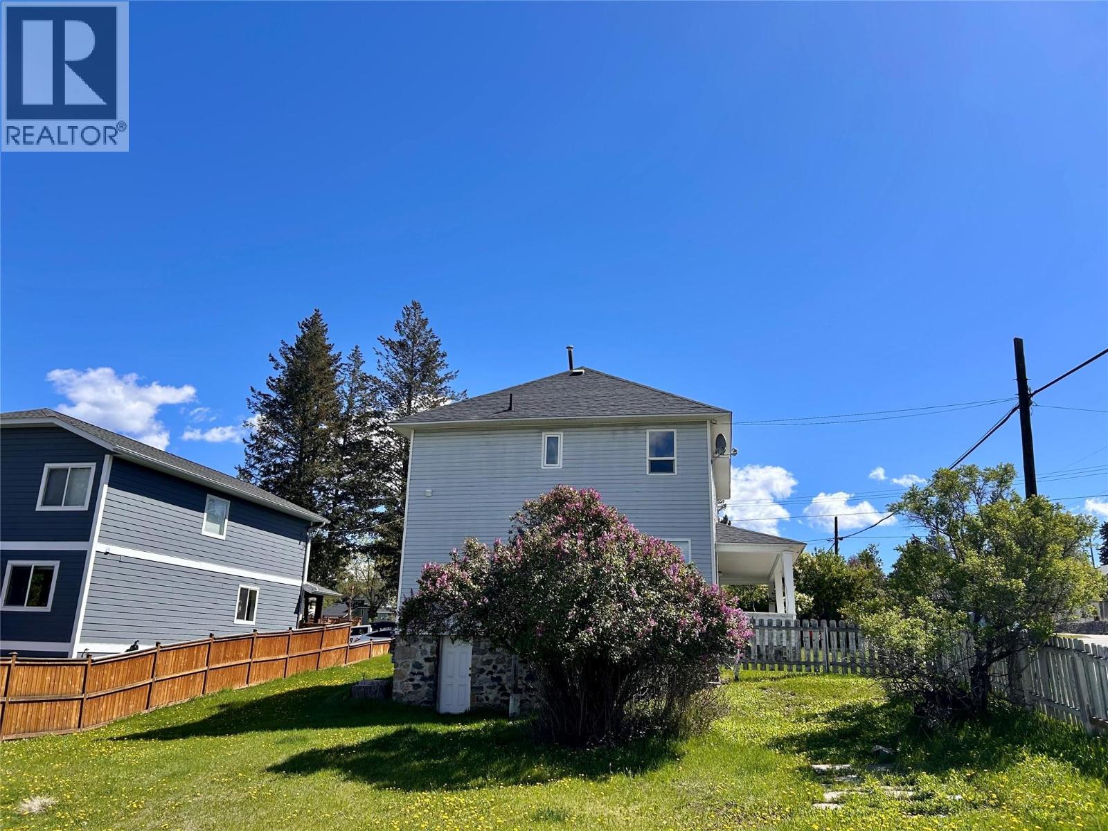 235 10th Avenue S - 19