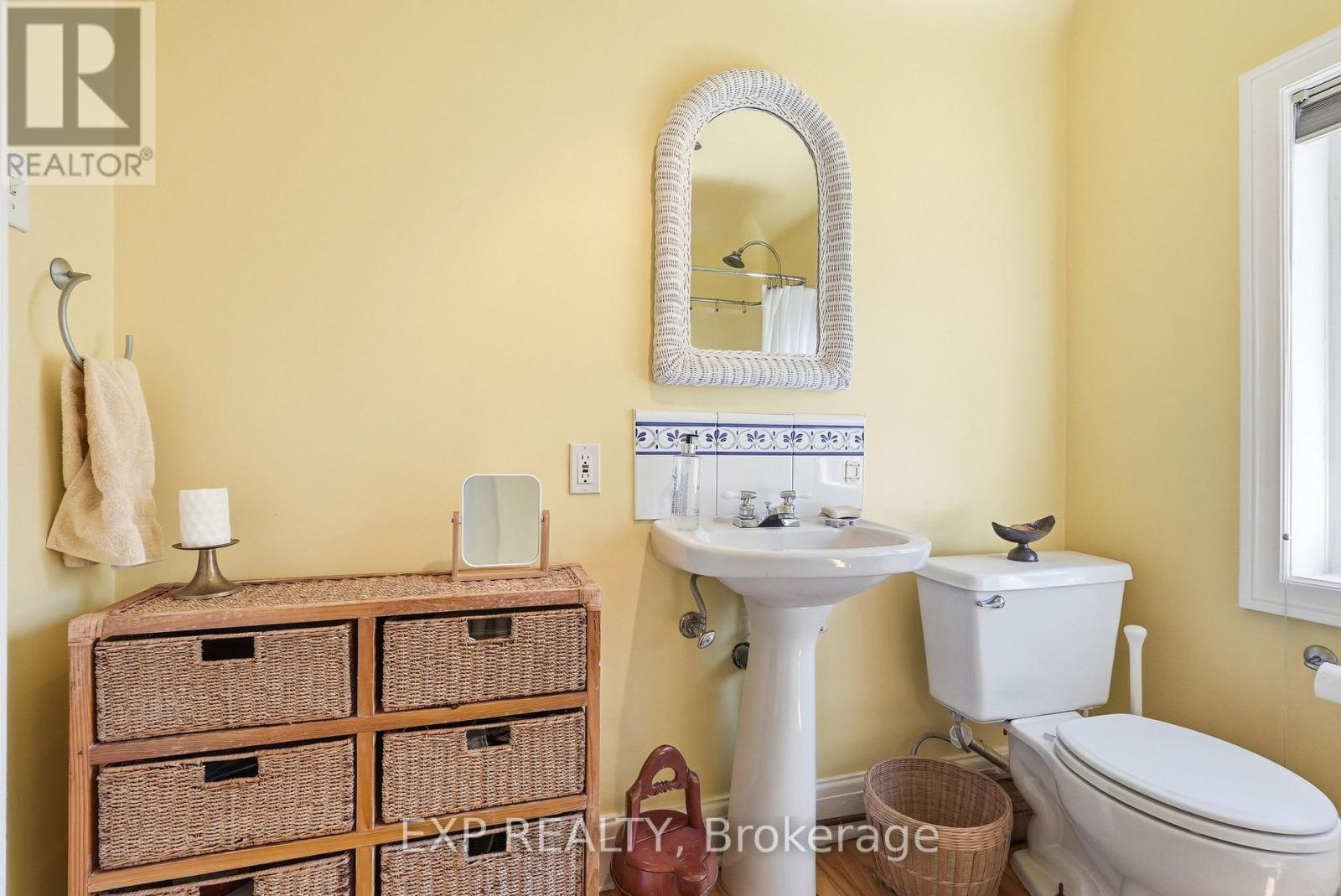 4 Bed, 3 Bath House for Sale in Ottawa – 421 HAMILTON AVENUE S, Ottawa – MLS# X13648052 - Image 33