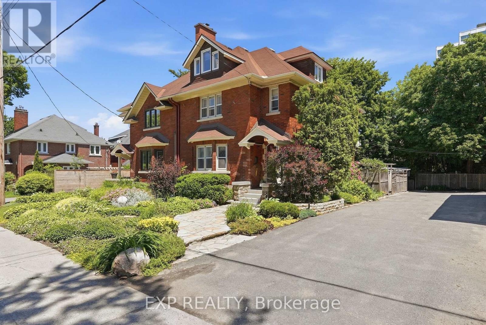 4 Bed, 3 Bath House for Sale in Ottawa – 421 HAMILTON AVENUE S, Ottawa – MLS# X13648052 - Image 43