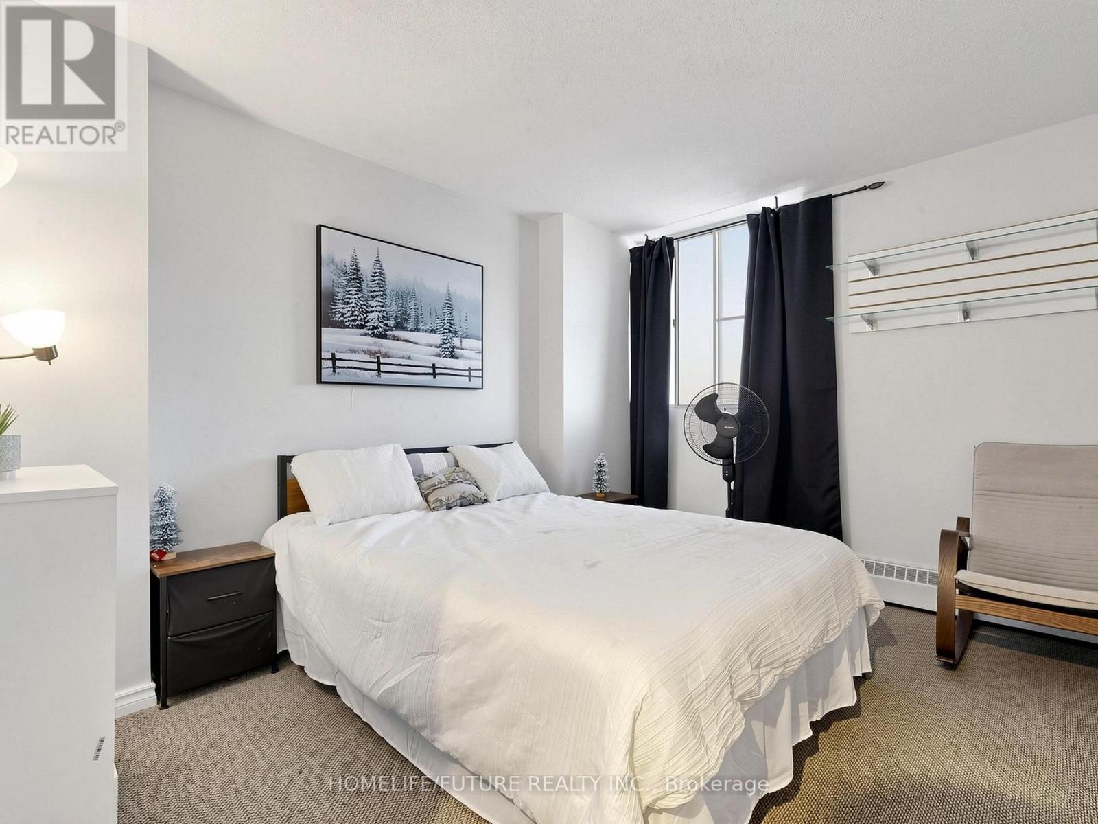 #709 3380 EGLINTON AVENUE E - 25