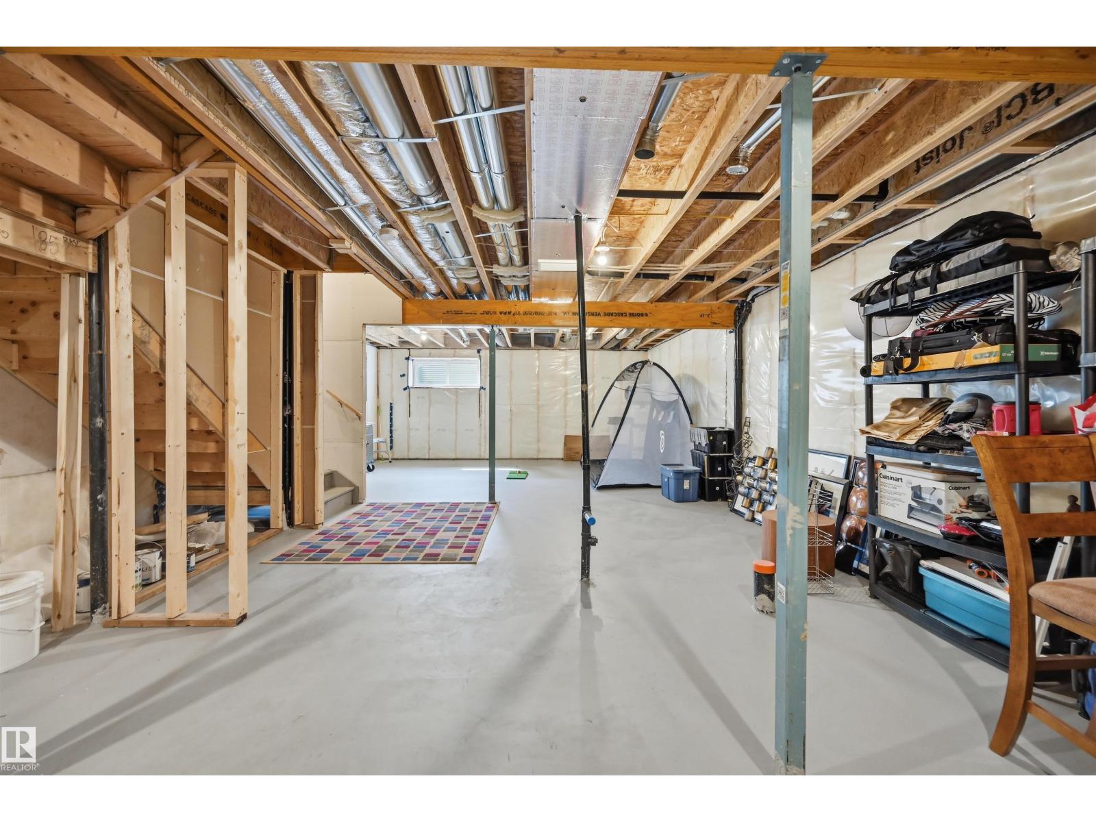 185 LARCH CR - Image 29