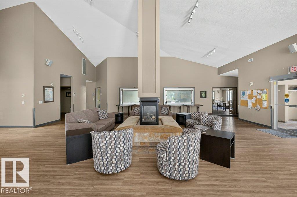 #411 8922 156 ST NW - 37
