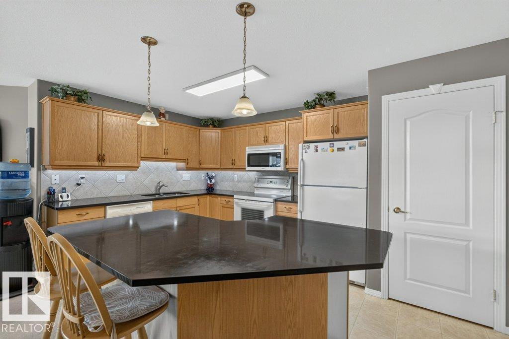 #411 8922 156 ST NW, Meadowlark Park (Edmonton), Edmonton photo 5
