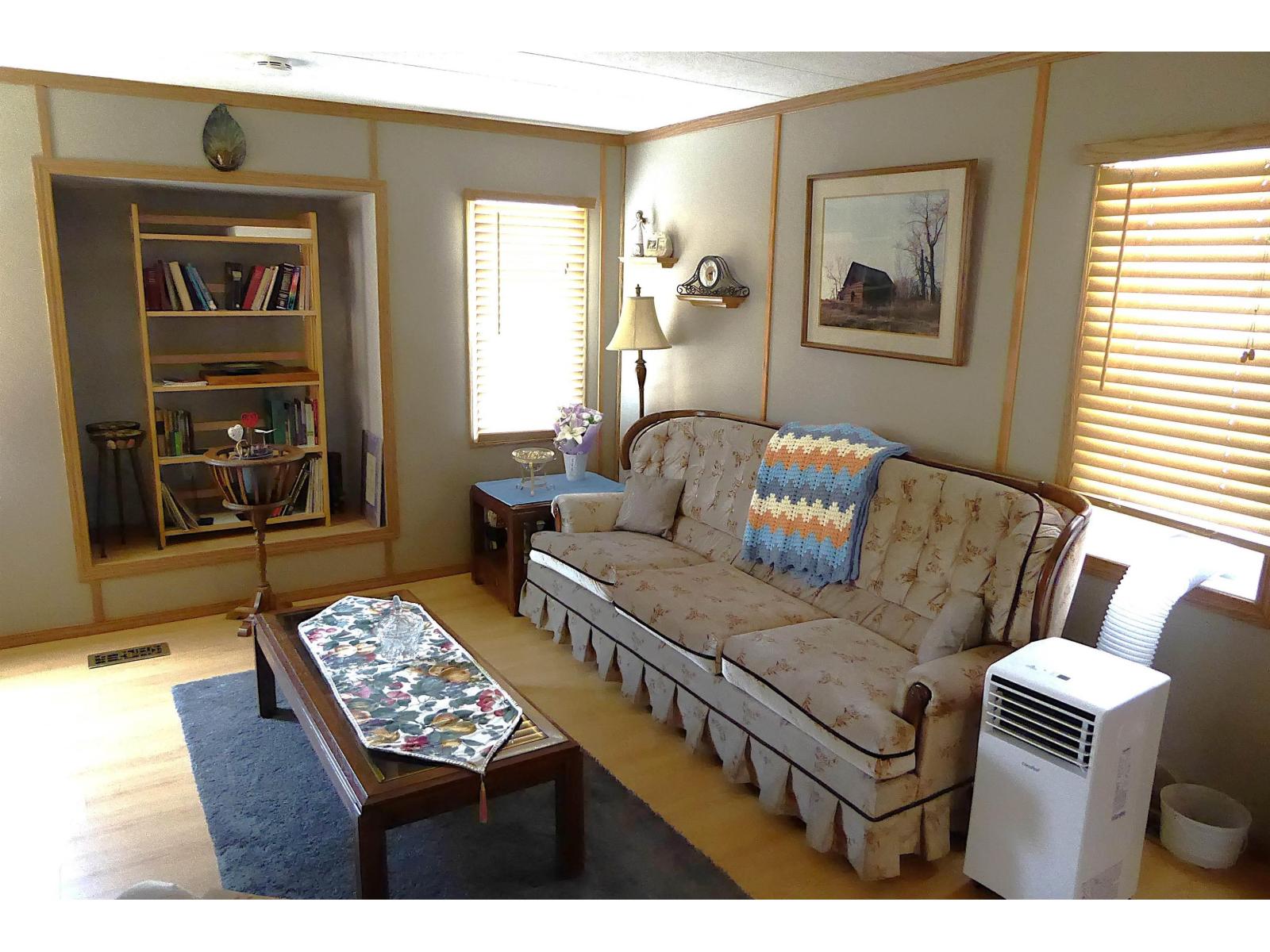 14 305 Calahoo RD, Mobile City Estate, Spruce Grove photo 4