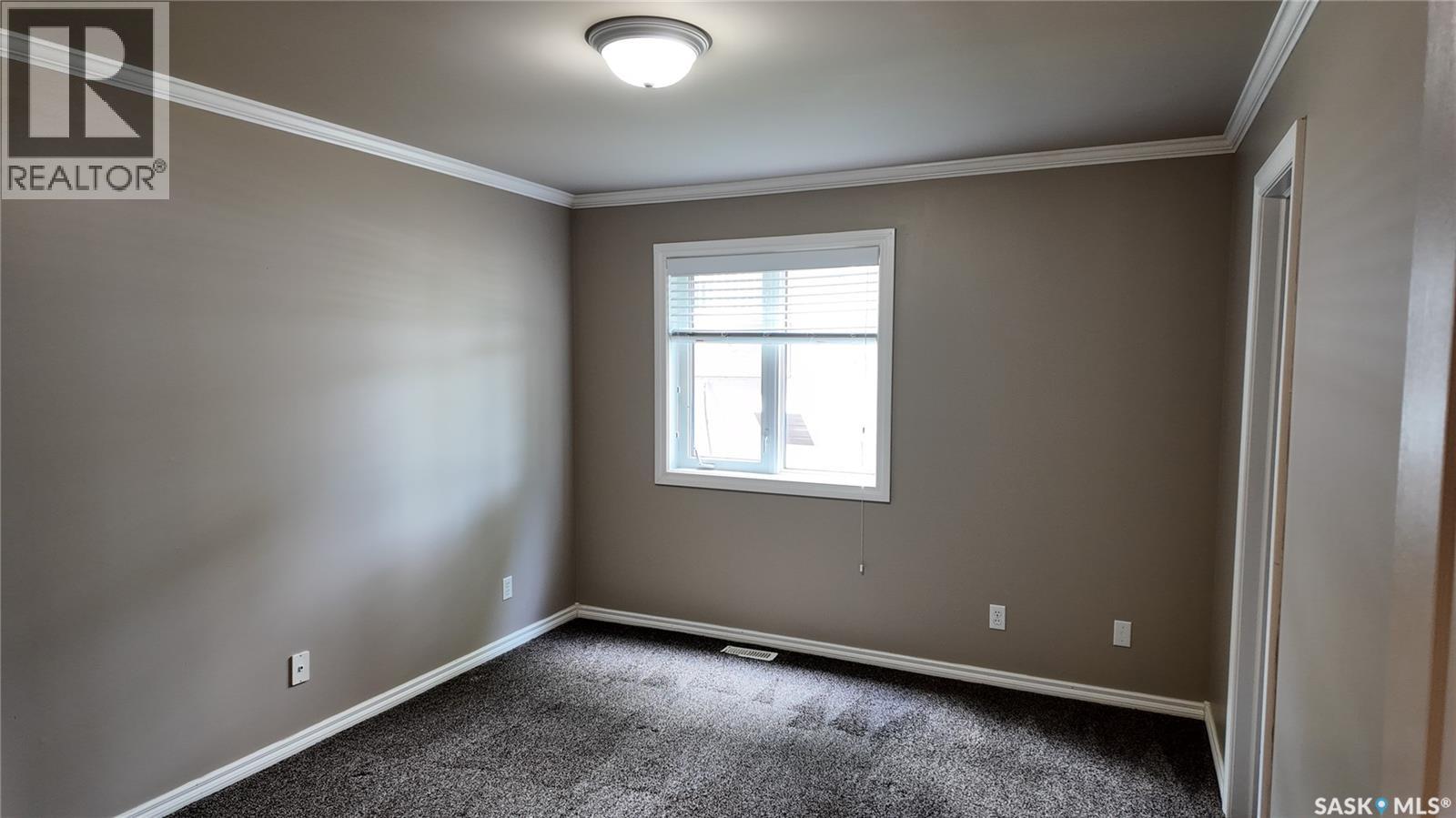#3241 Woodhams DRIVE E - 13