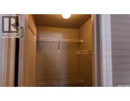 3241 Woodhams Drive E, Regina, SK S4V3A2 Photo 9