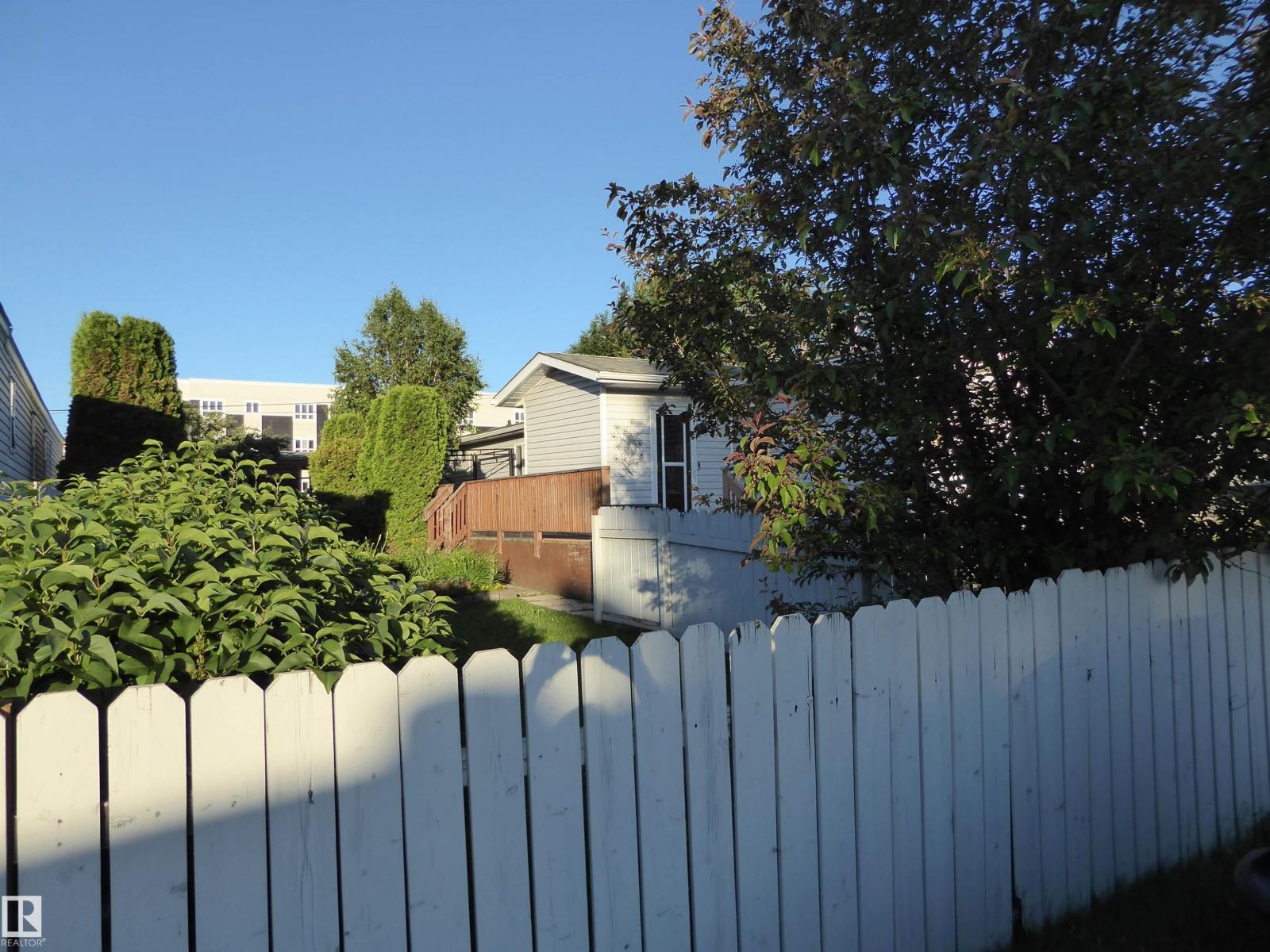 14 305 Calahoo RD - 38