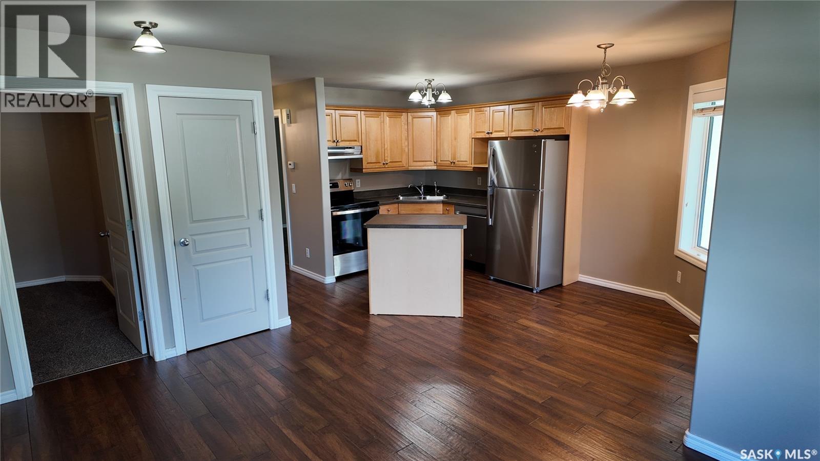 3241 Woodhams DRIVE E, Regina — photo 3