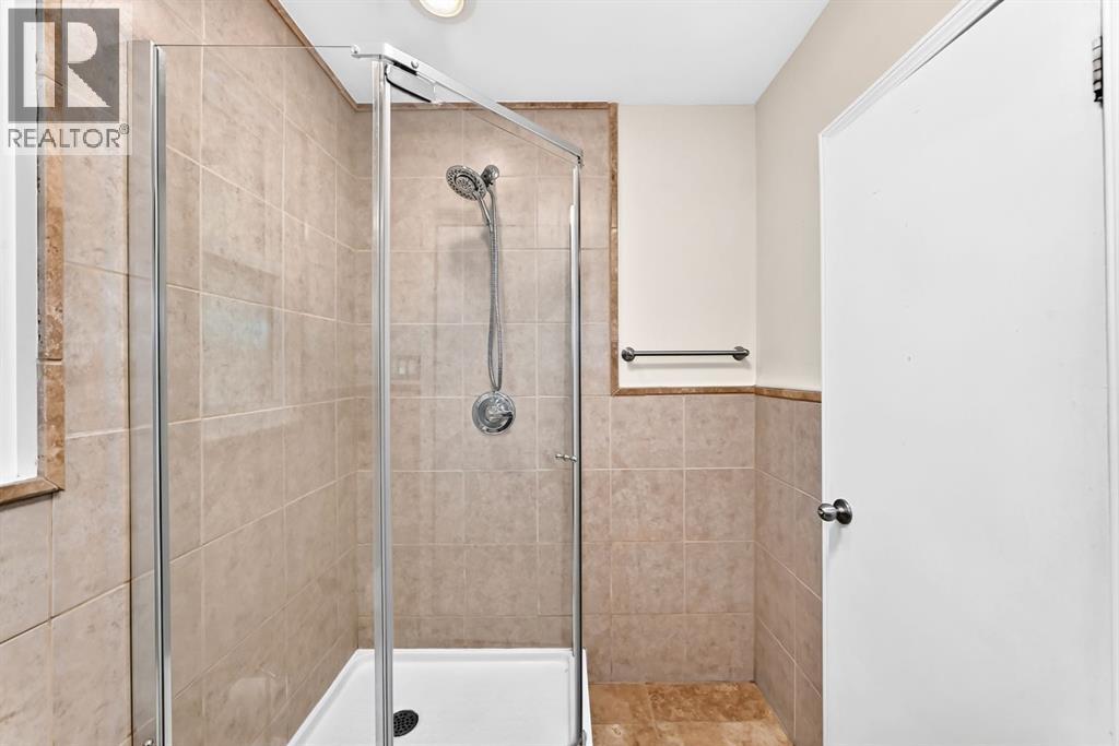6012 33 Avenue NW - Image 20