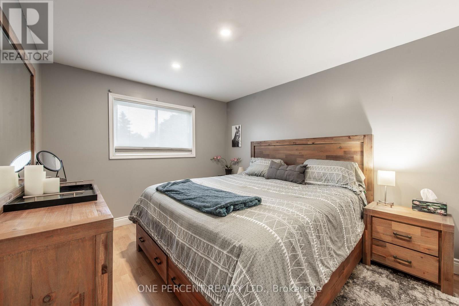7 MORGANDALE CRESCENT - 12
