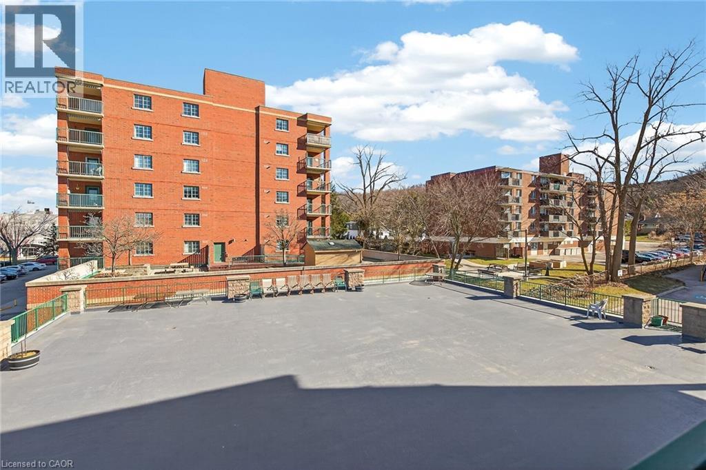 #303 19 LAKE Avenue S - 36
