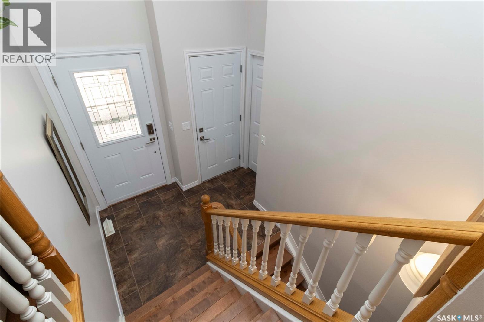 439 Fairbrother COURT - 4