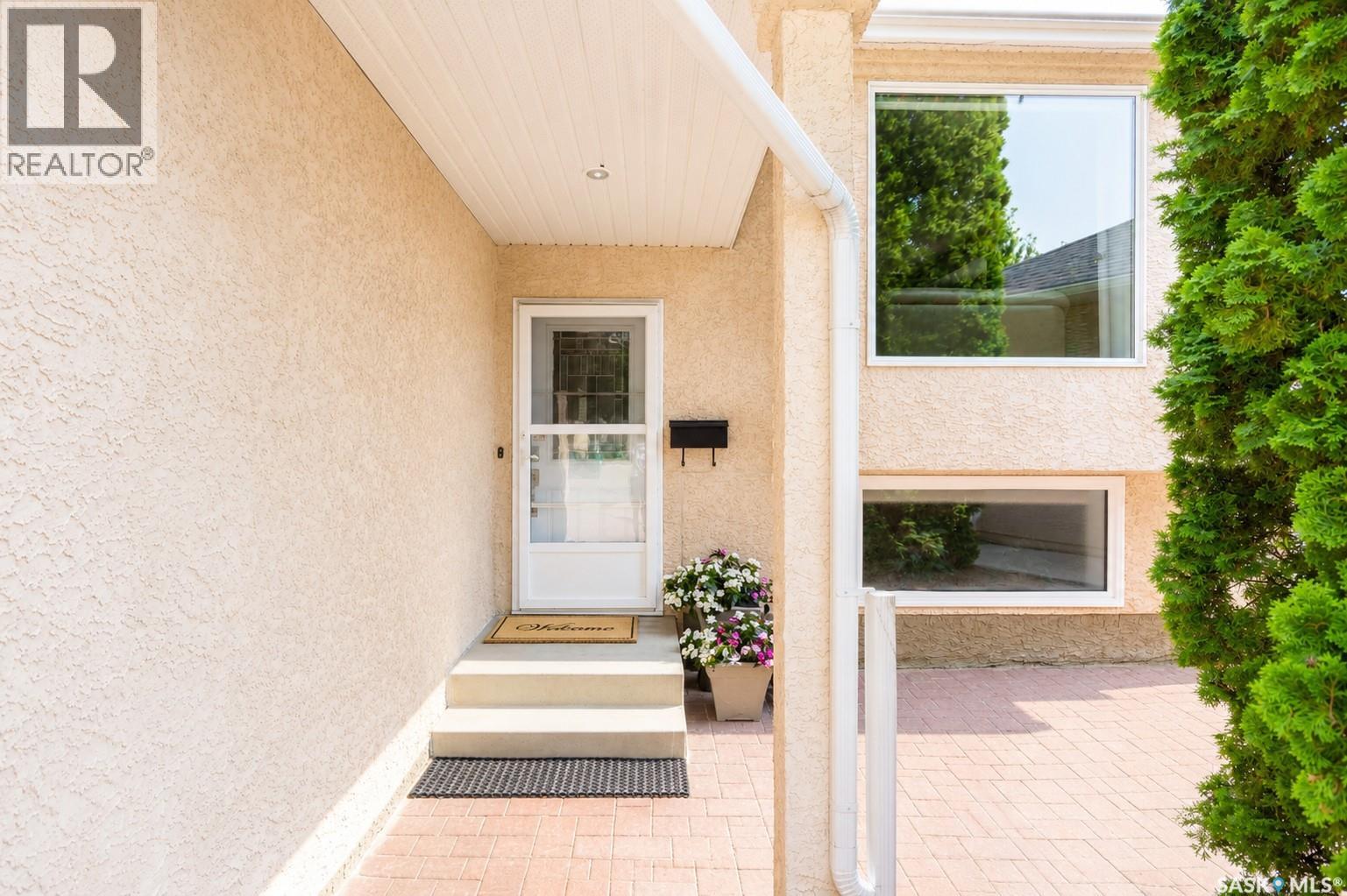 439 Fairbrother COURT, Saskatoon — photo 3