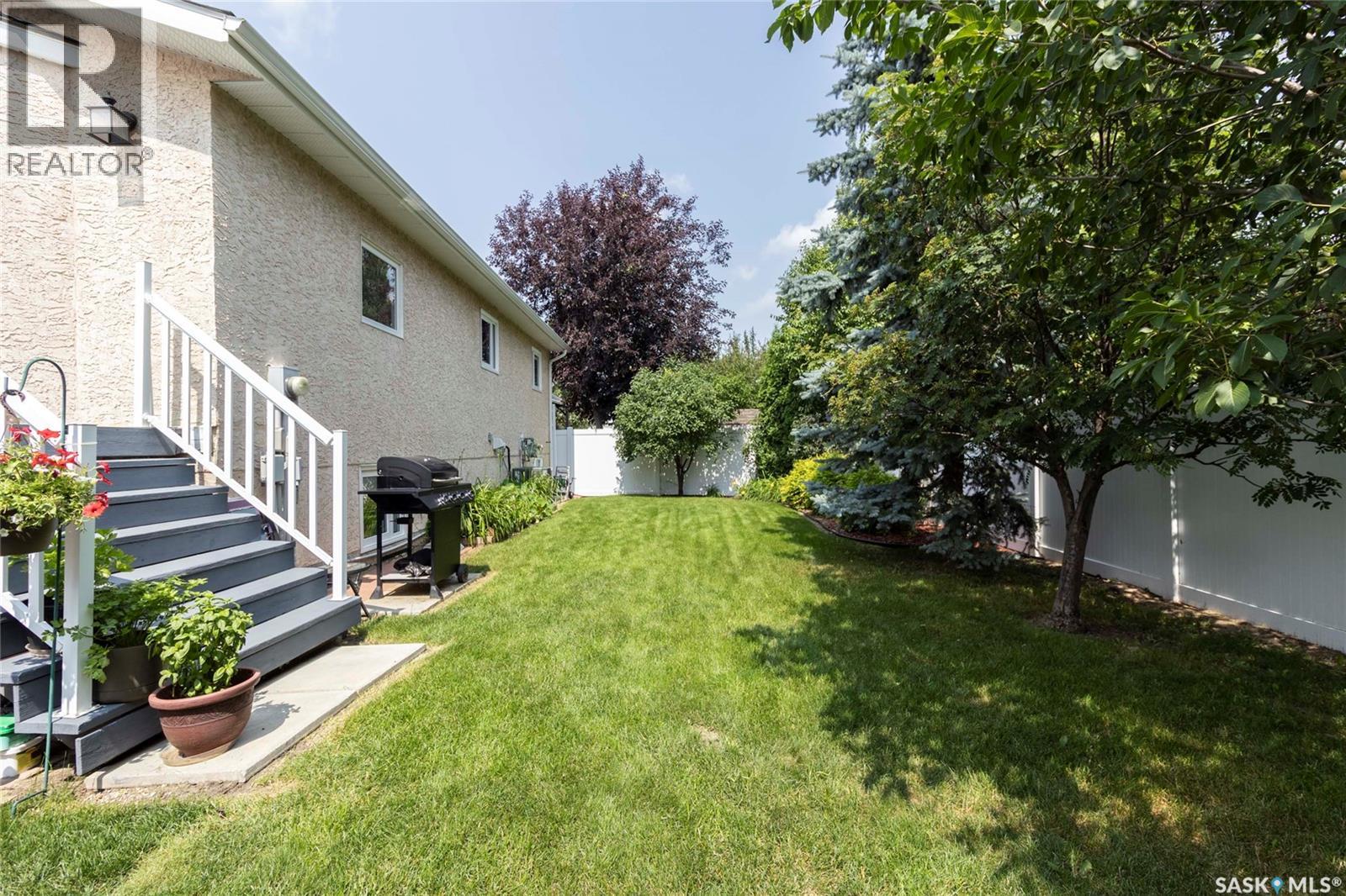 439 Fairbrother COURT - 48