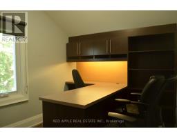 71 Main Street S, Newmarket, ON L3Y3Y5 Photo 14