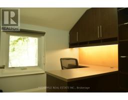 71 Main Street S, Newmarket, ON L3Y3Y5 Photo 12